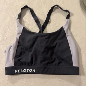 Peloton sports bra size medium